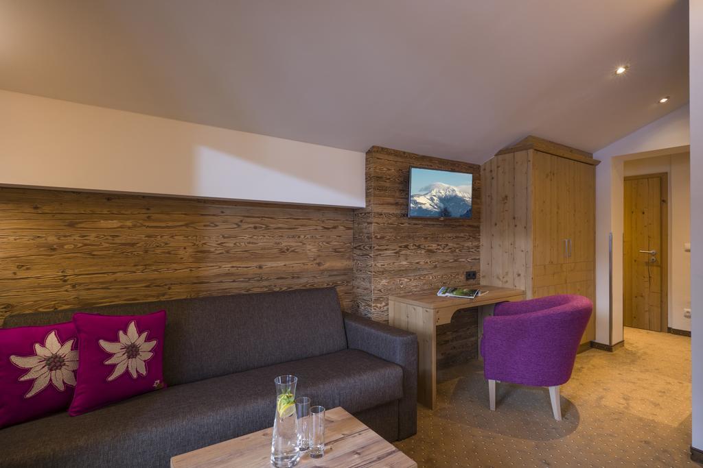 Landhotel Lechner Kirchberg in Tirol Exterior photo